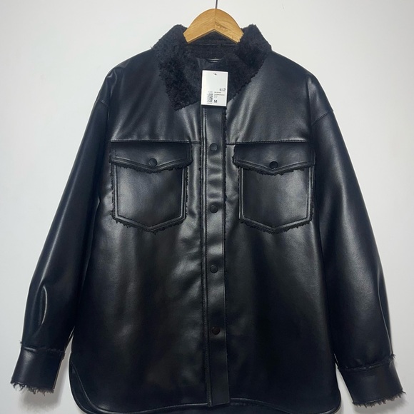 Forever 21 Jackets & Blazers - Forever 21 Black Faux Quilted Leather Jacket